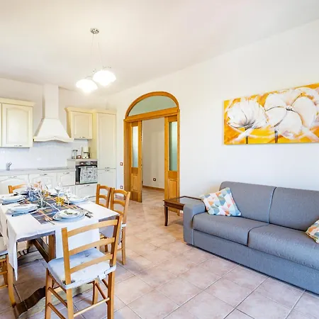 Homes Boccaccio Beautiful Terrace - Happy Rentals דירה מוטספרטולי